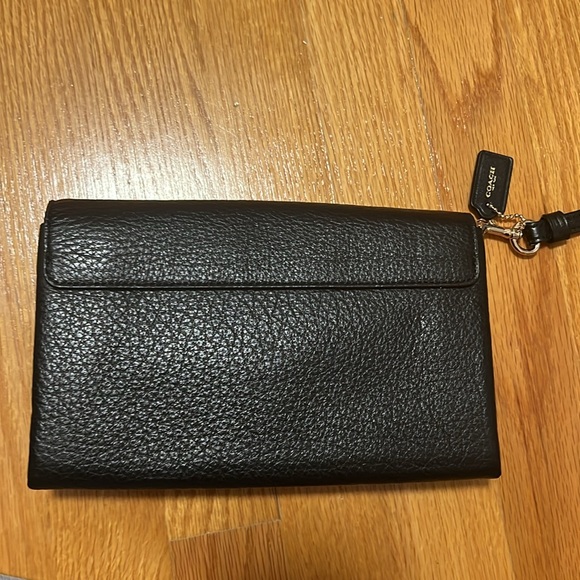 NWOT Coach Blake Large Pebbled Leather Clutch - Picture 8 of 8